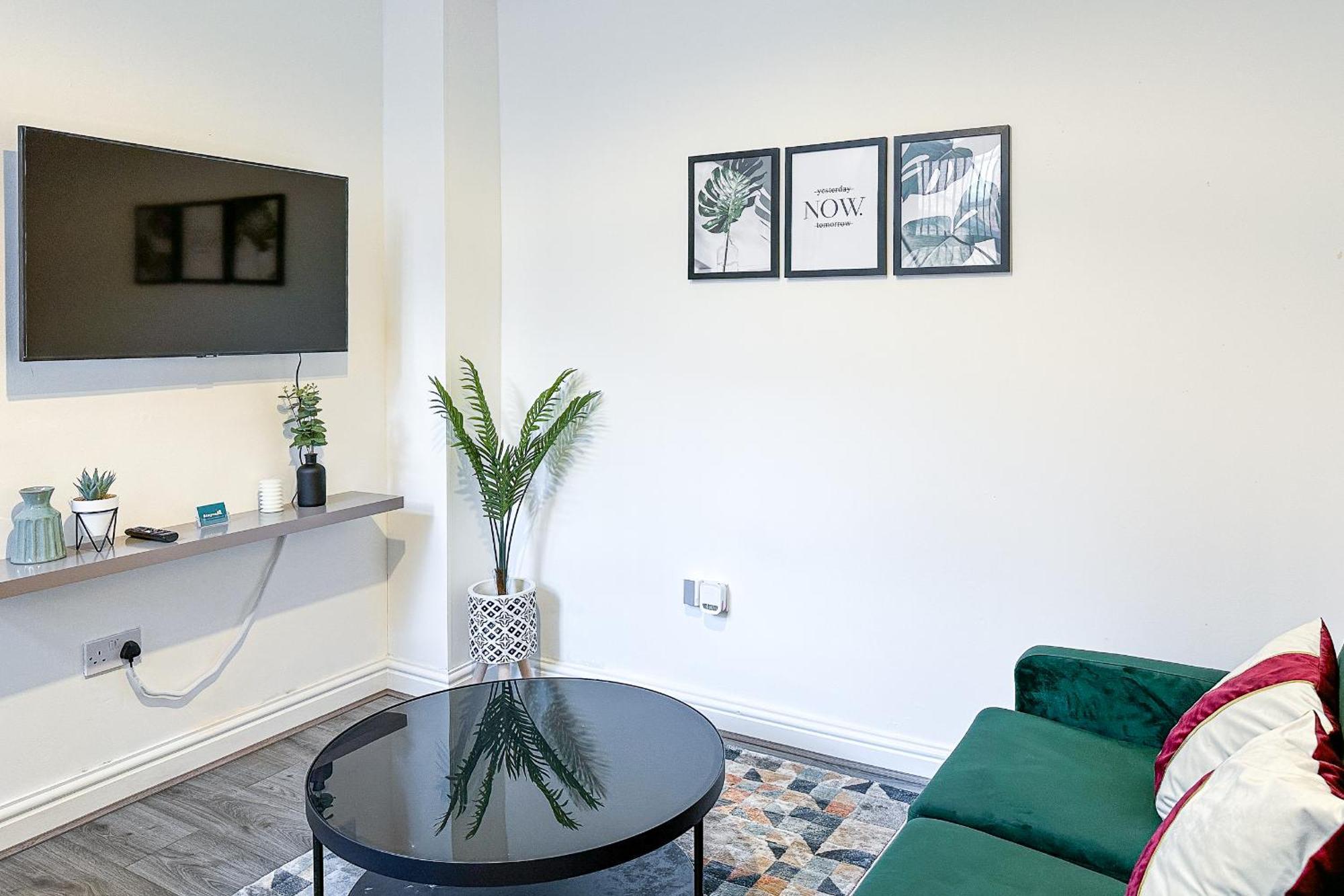 Ashfield Co-Living - Private Room Self-Cater Манчестер Екстер'єр фото