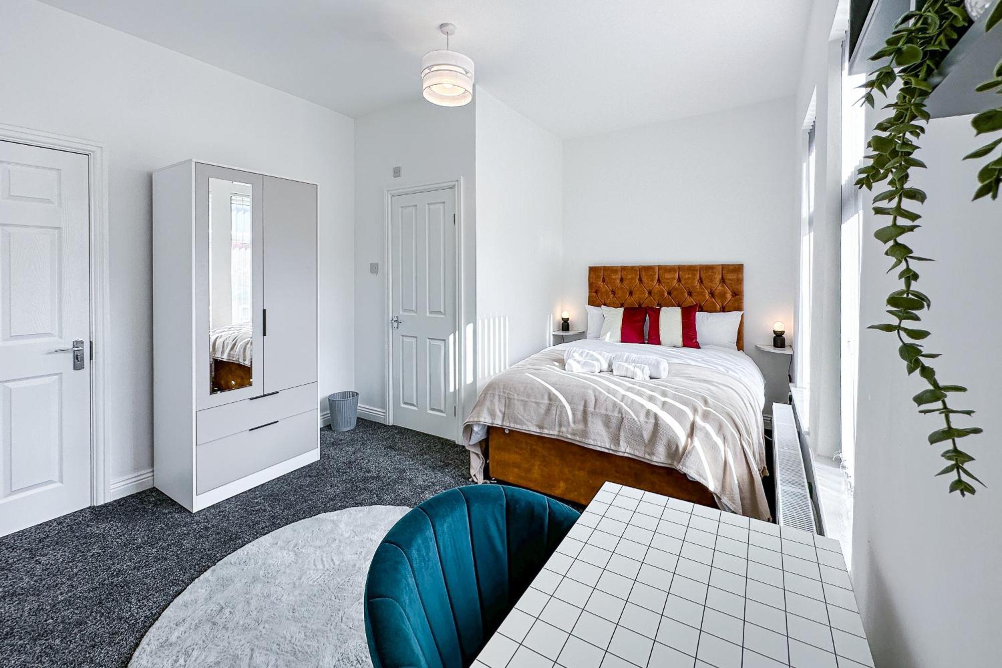 Ashfield Co-Living - Private Room Self-Cater Манчестер Екстер'єр фото